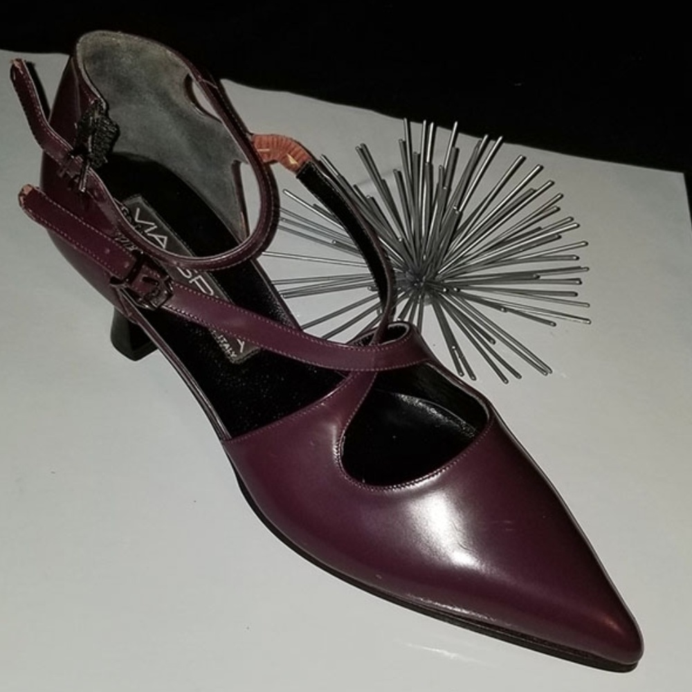 Via Spiga pointy toe heels
